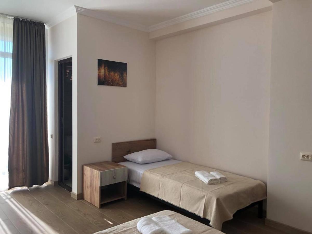 Chaki Hotel 乌雷基 外观 照片